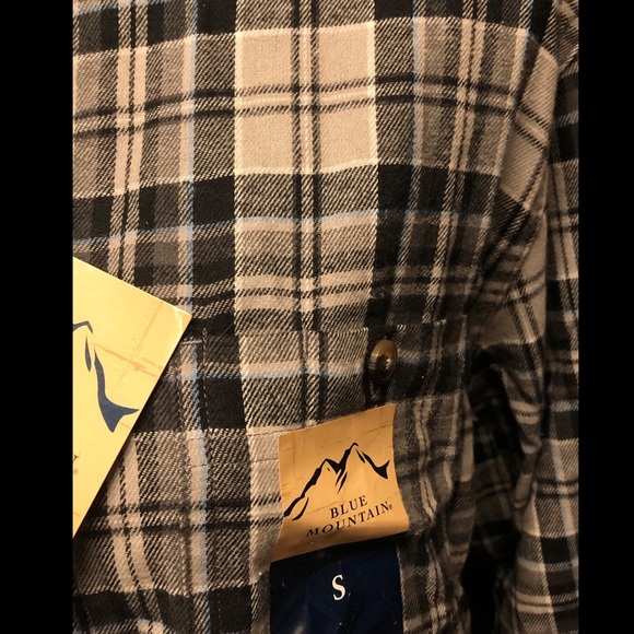 Flannel - Picture 3 of 4